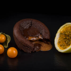 Coulant de Chocolate y Maracuyá